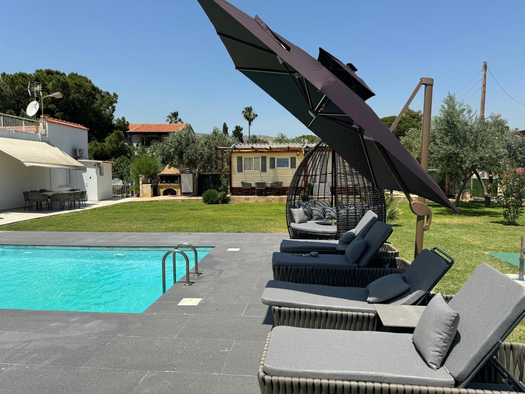 Zoza Luxury Villa Isthmia By The Sea With Private Pool Kalamáki Екстериор снимка