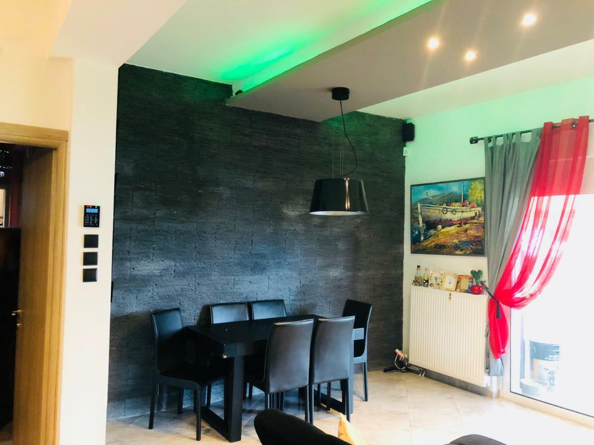 Zoza Luxury Villa Isthmia By The Sea With Private Pool Kalamáki Екстериор снимка